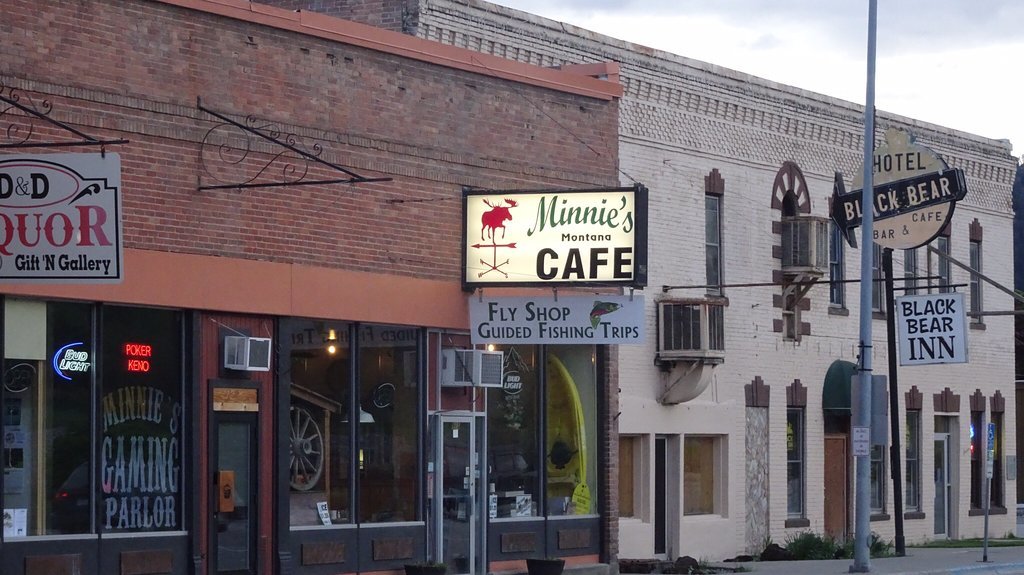 Minnies Montana Cafe
